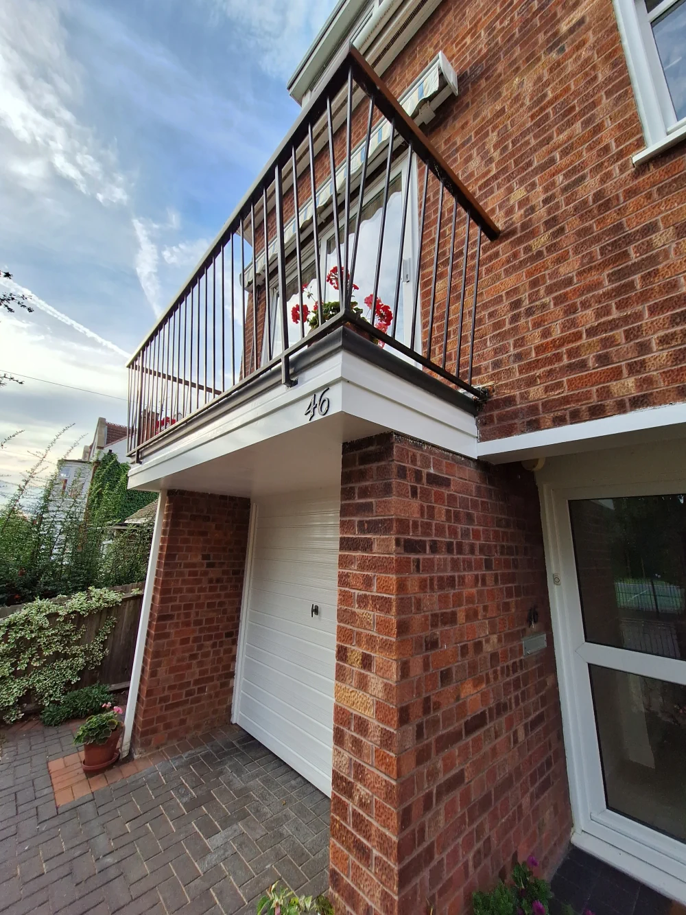 garage door spraying in South West London and Surrey