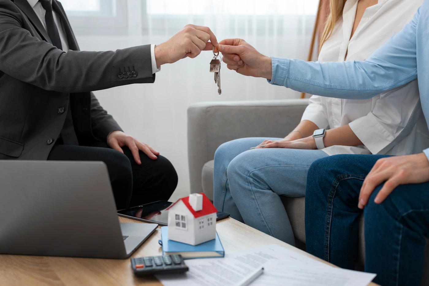 Should You Paint Before Selling or After Moving In