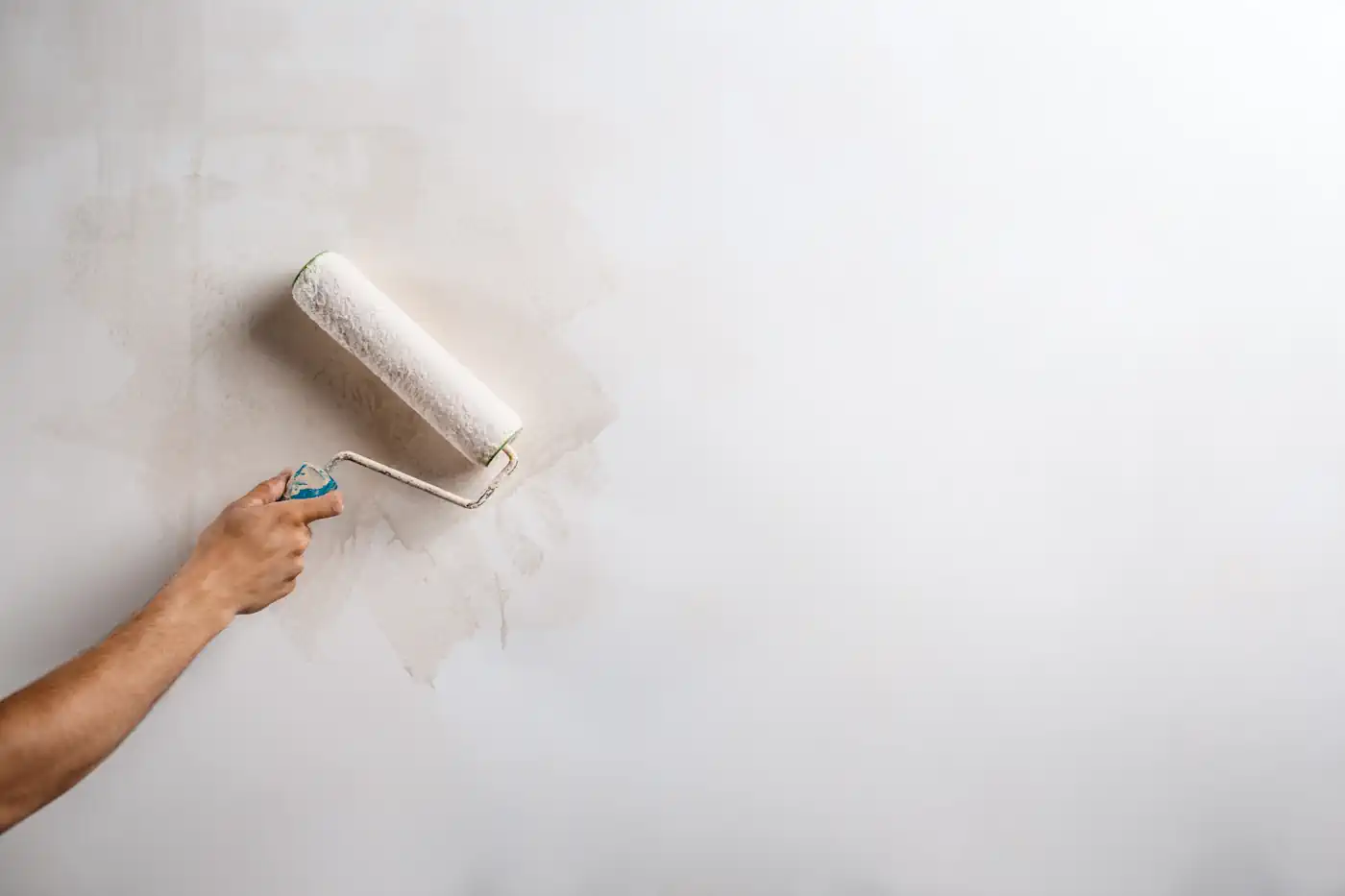 Can You Paint Over Water Damaged Walls