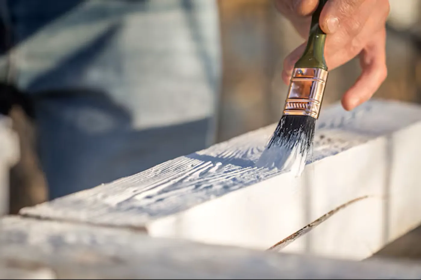 How to Stop Exterior Paint Drying Too Fast in the Sun